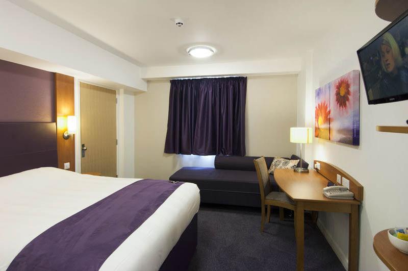 Premier Inn Premier Inn Веллингборо Экстерьер фото